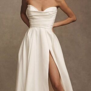 Wedding gown (SOLD OUT)